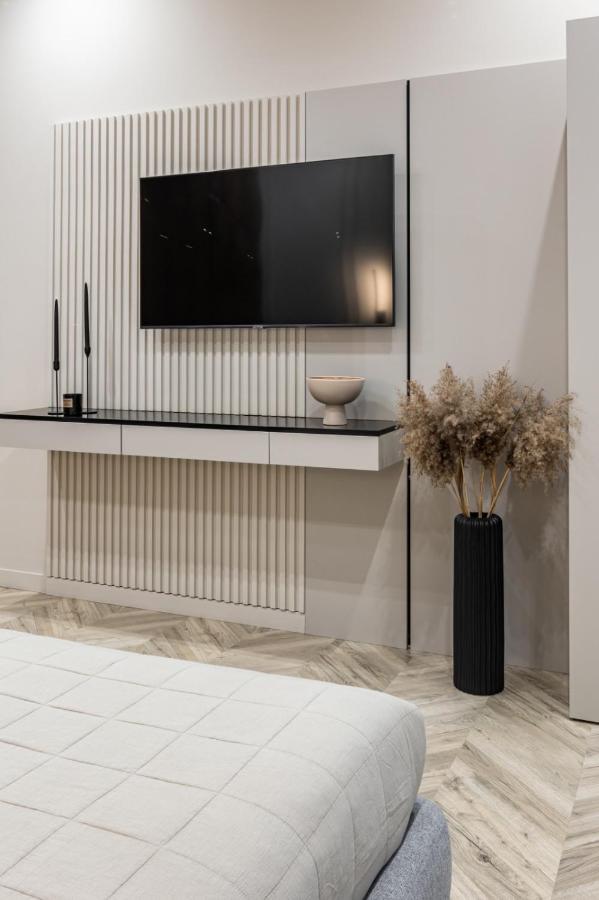 Apartment On Kulisha 28 Лвив Екстериор снимка