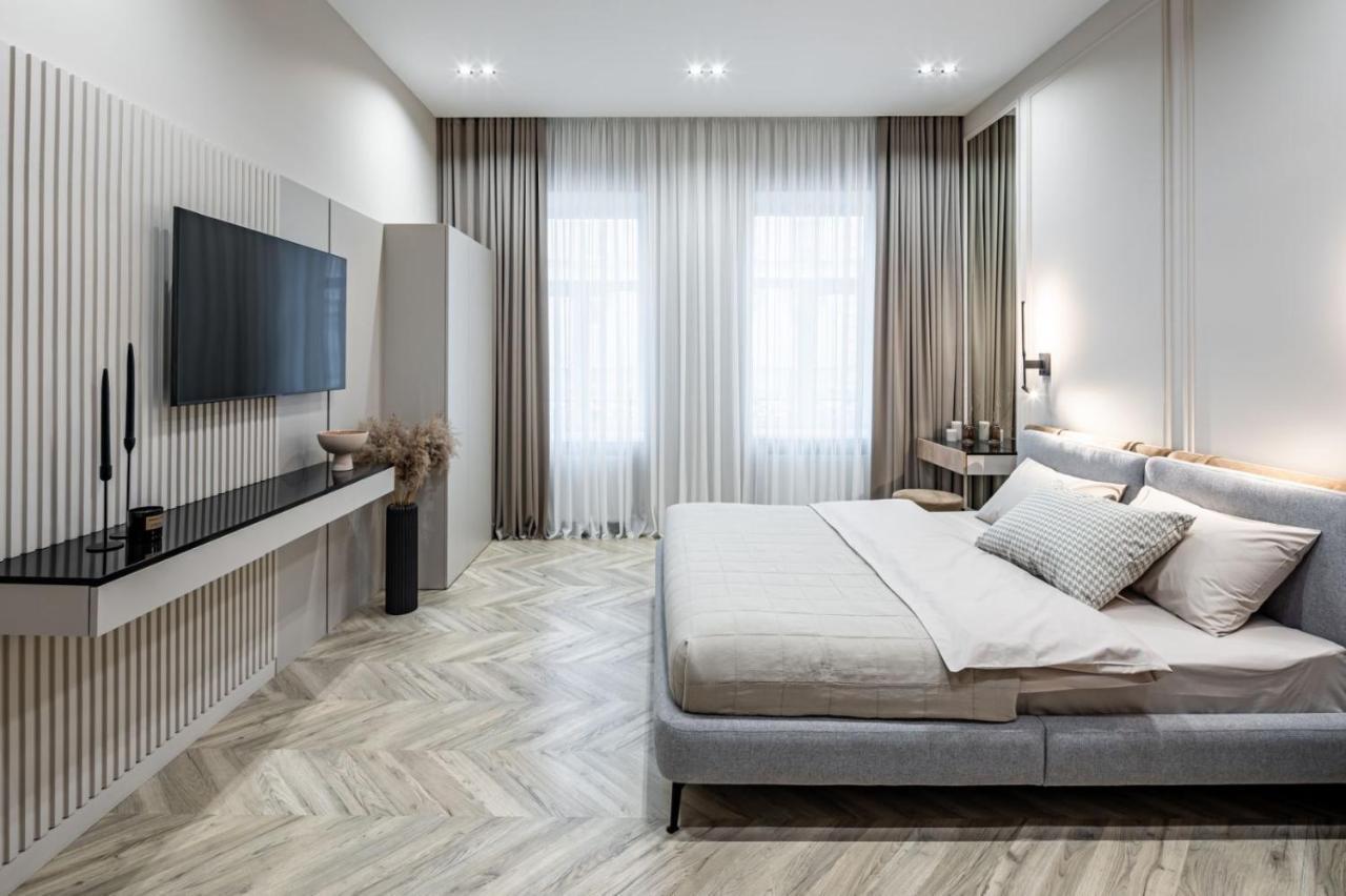 Apartment On Kulisha 28 Лвив Екстериор снимка