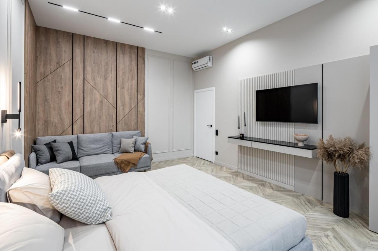 Apartment On Kulisha 28 Лвив Екстериор снимка