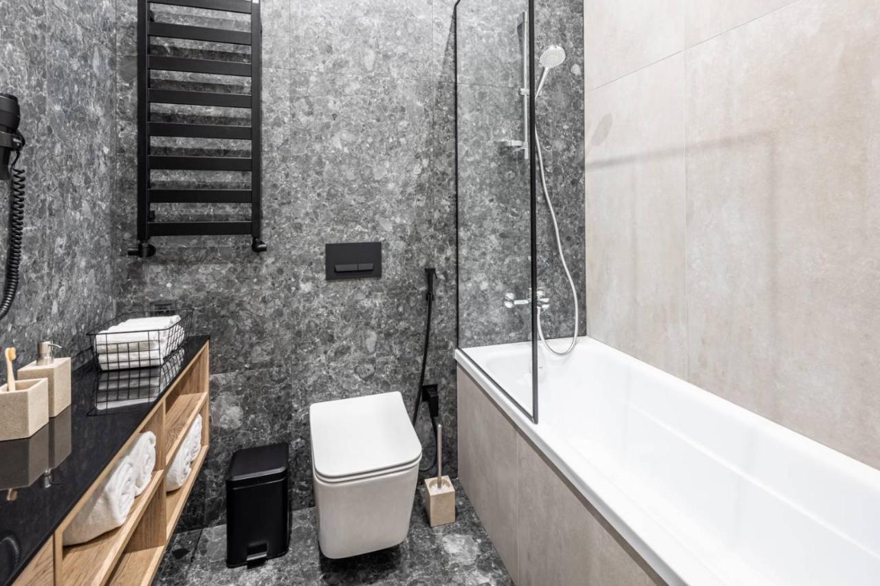 Apartment On Kulisha 28 Лвив Екстериор снимка