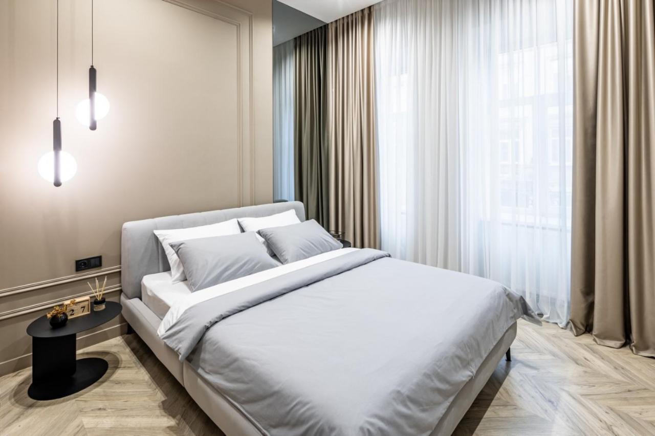 Apartment On Kulisha 28 Лвив Екстериор снимка